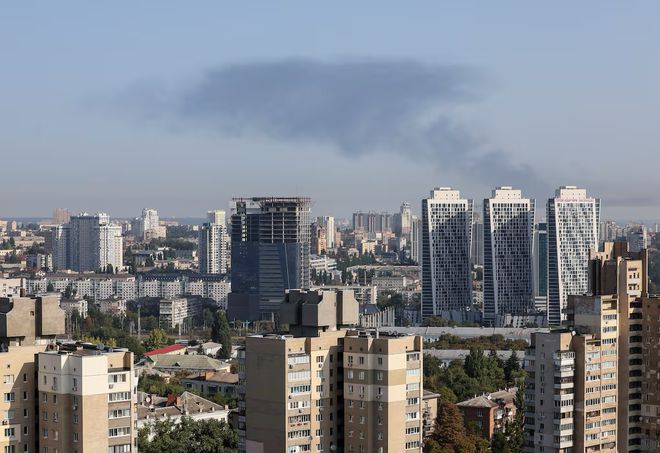 外媒：乌空军确认俄轰炸机从俄西部起飞后，乌克兰多地发布空袭警报